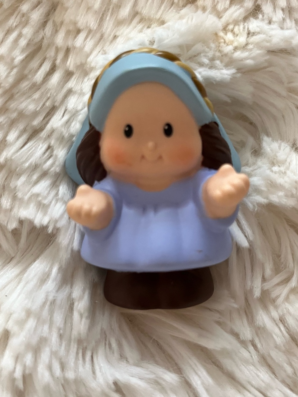 The Little People nativity set girl